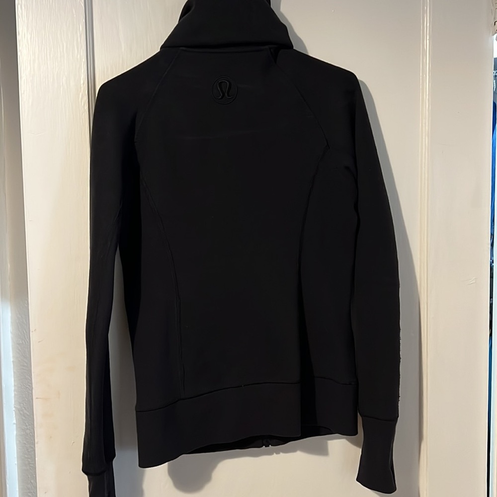Lululemon Scuba Jacket - Picture 4 of 4